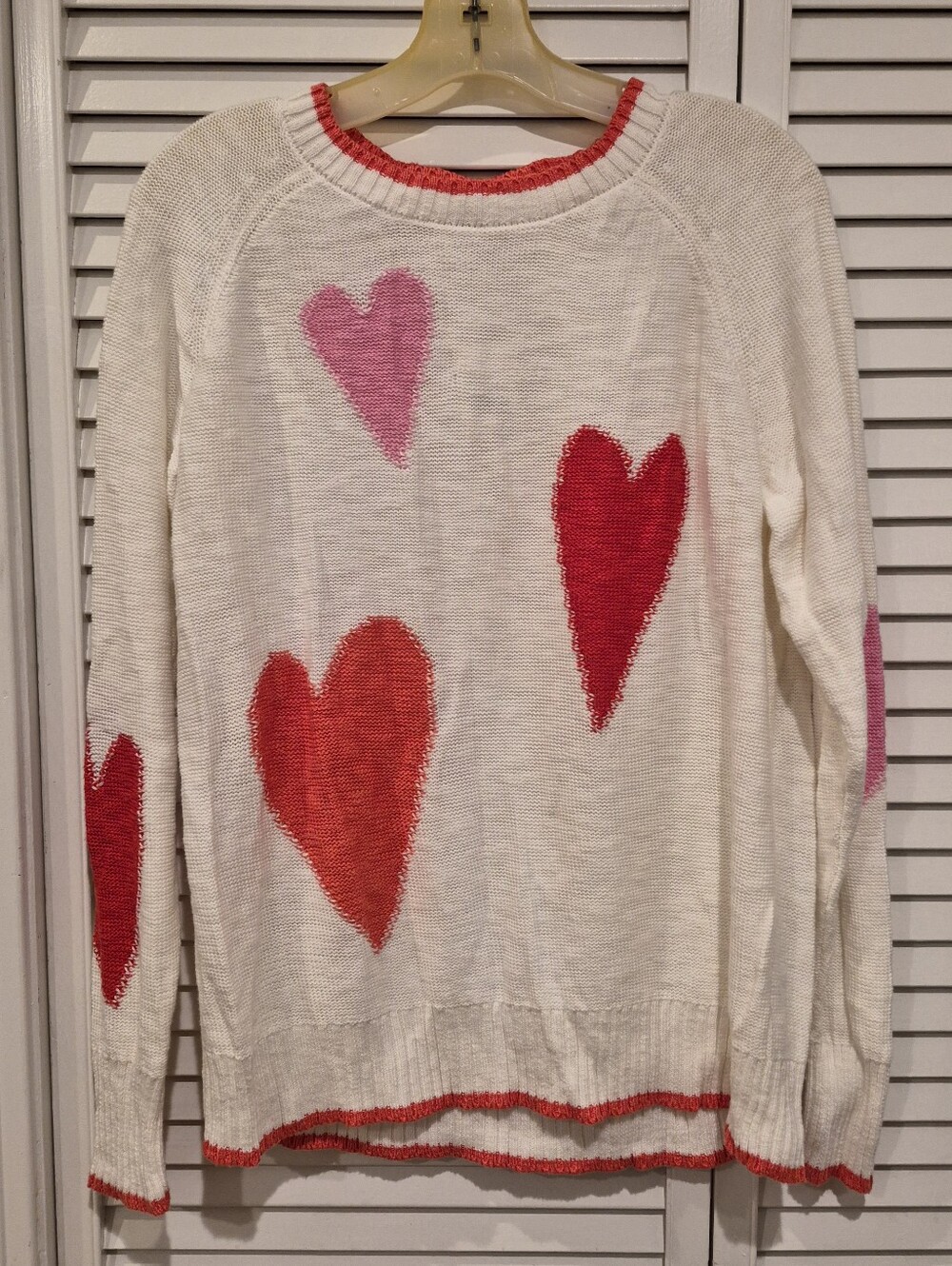 CATO Cream Sweater with Pink and Red Heart Print NWT